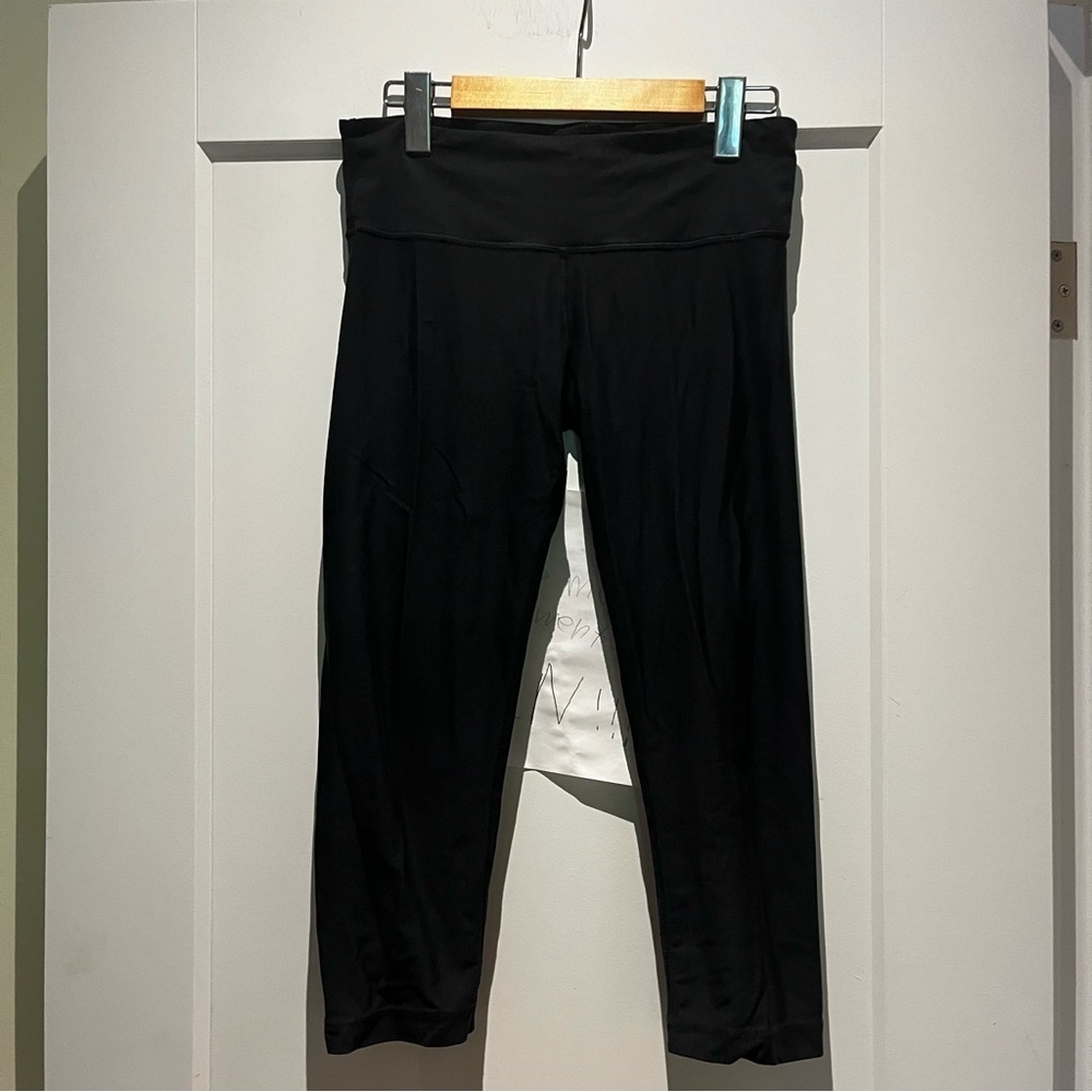 Lululemon Cropped Capri Leggings
